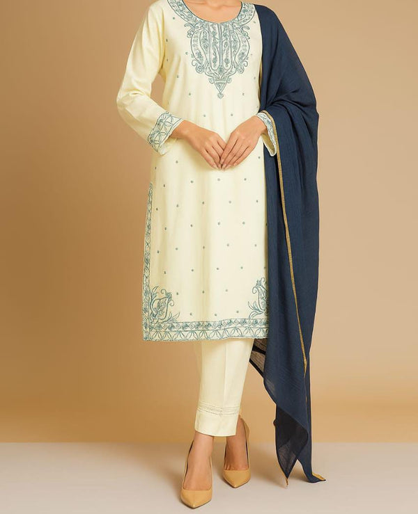 3 Pc Embroidered Lawn Suit